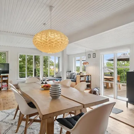 Stunning In With Wifi And 4 Bedrooms *