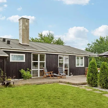 Stunning In With Wifi And 4 Bedrooms Ebeltoft